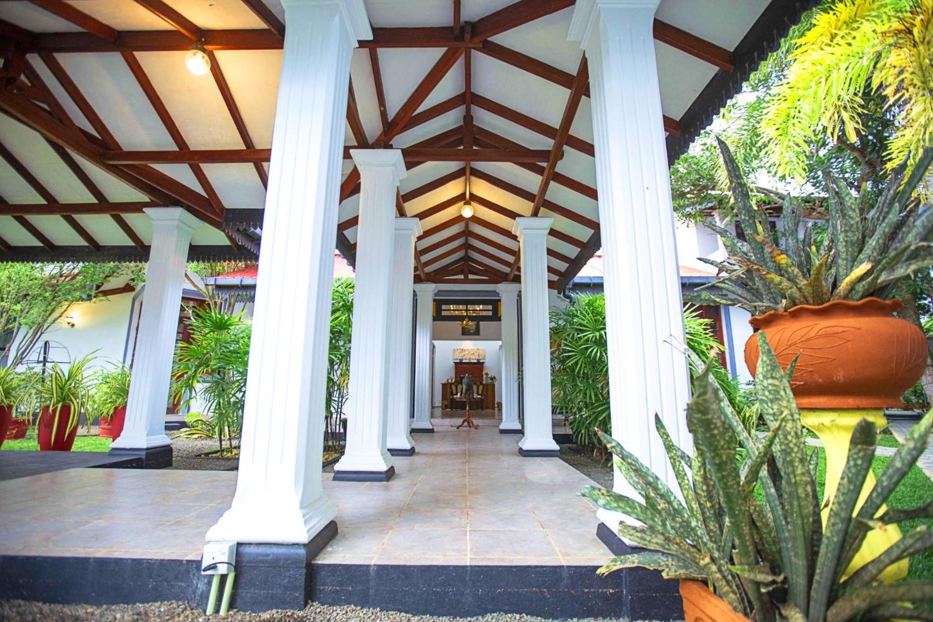 Arcadia Resort Hikkaduwa Exterior foto